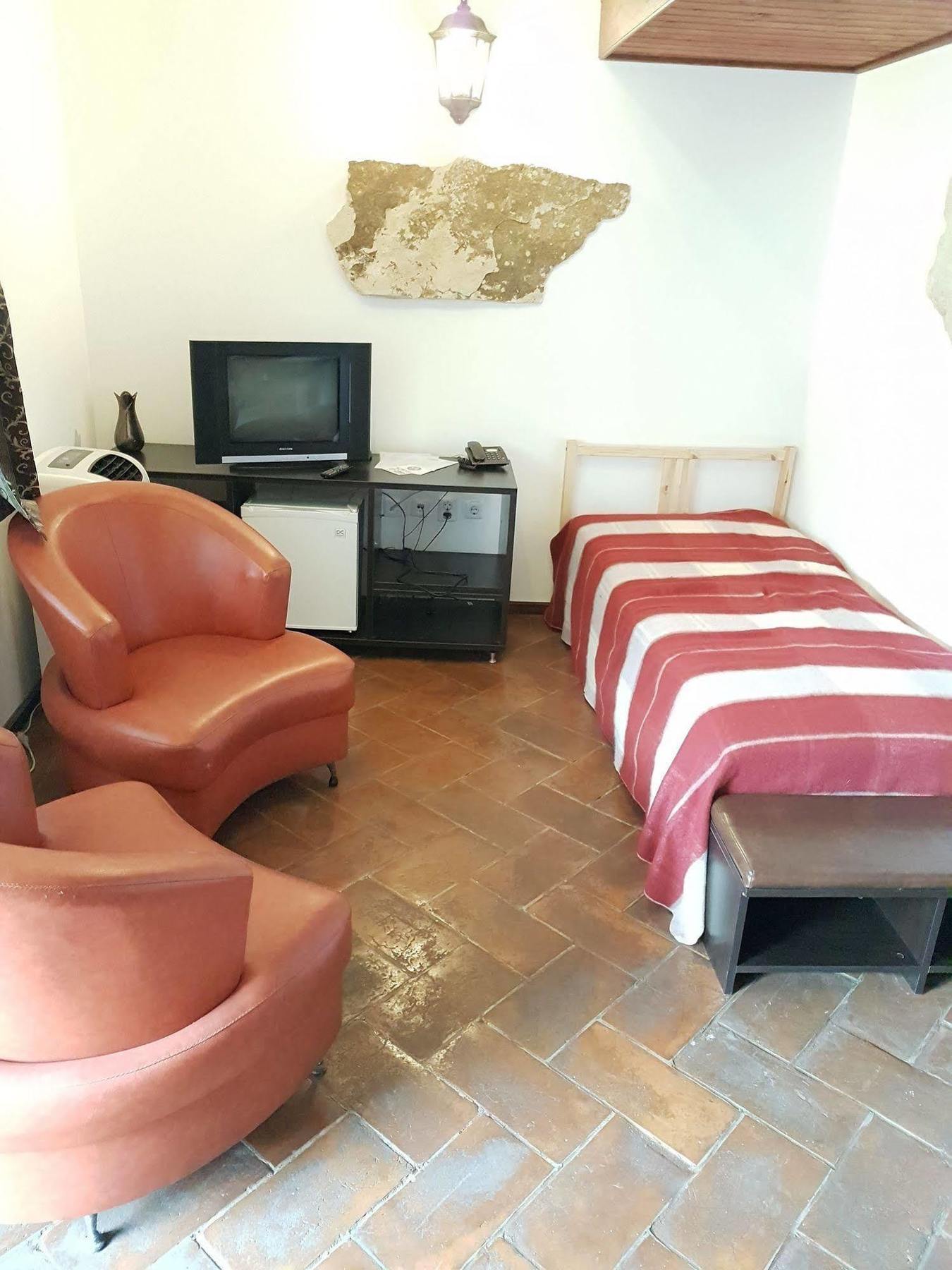 Hanul Fullton Cluj-Napoca Exteriör bild